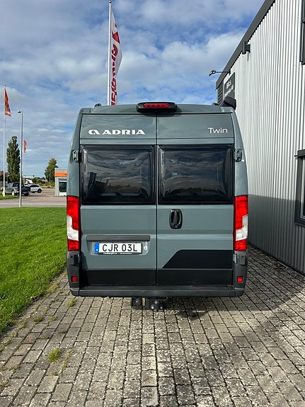 Adria Twin 640 SLB Supreme Fiat 180 hk Automat Solcell 6 of 16