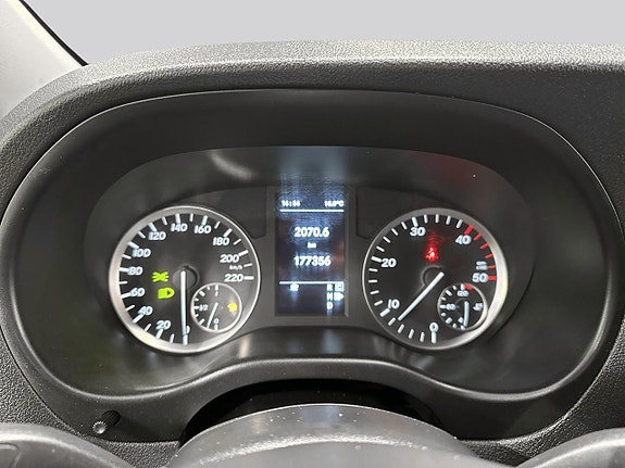 Mercedes-Benz Vito 114 11 of 16