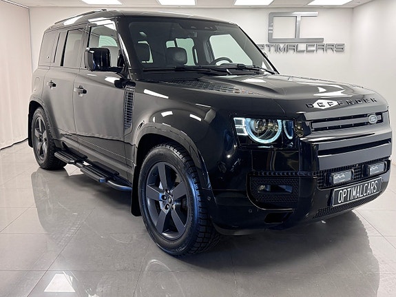 Land Rover Defender 110 2 of 19