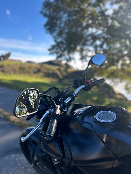 Yamaha MT-03 12 of 17