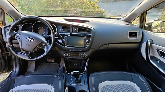 Kia Ceed 15 of 18