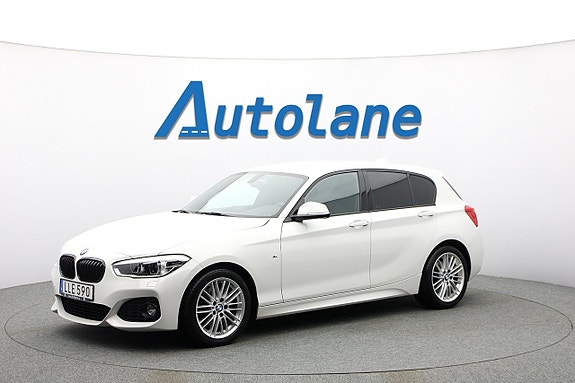 BMW 120i 4 of 29
