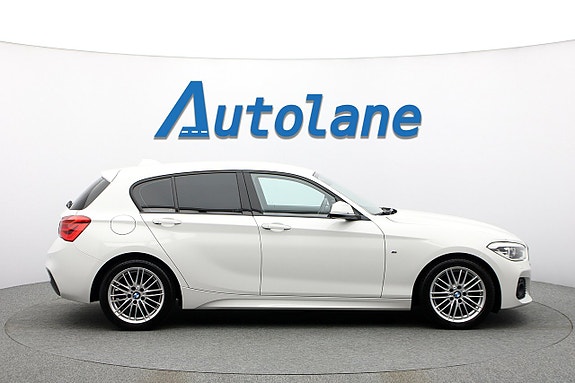 BMW 120i 9 of 29