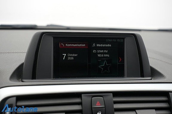 BMW 120i 25 of 29