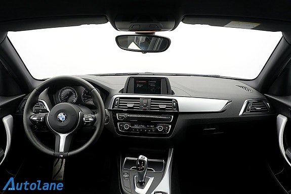 BMW 120i 18 of 29