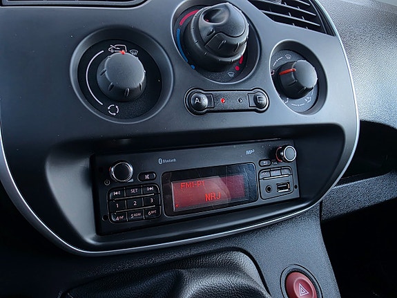 Renault Kangoo Express 11 of 16