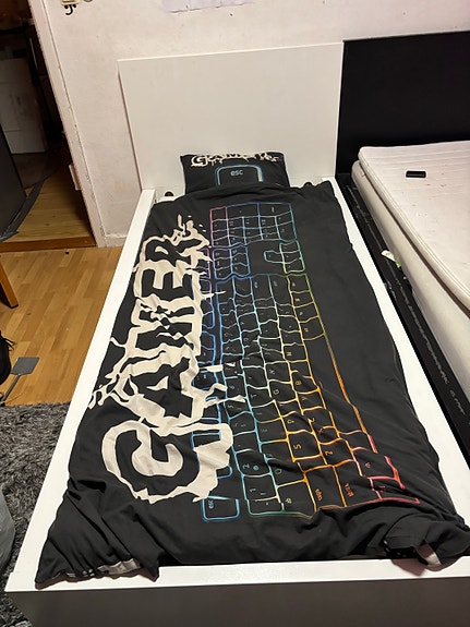 Product image 1 of 8
