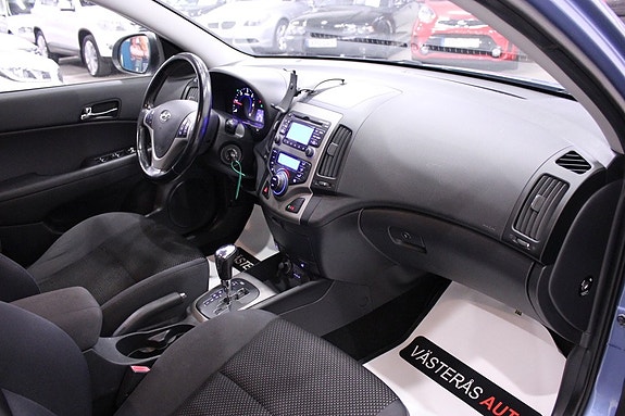 Hyundai i30 11 of 23
