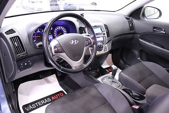 Hyundai i30 8 of 23