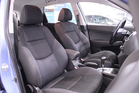 Hyundai i30 14 of 23