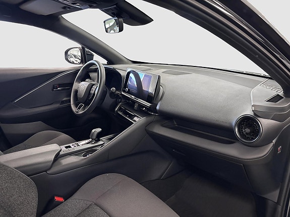 Toyota C-HR 11 of 13