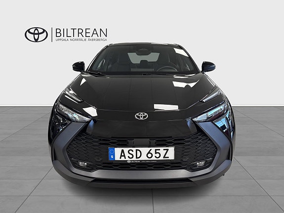 Toyota C-HR 6 of 13