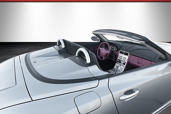 Chrysler Crossfire 9 of 30