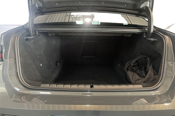BMW 750e 7 of 18