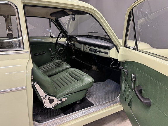 Volvo Amazon 10 of 13