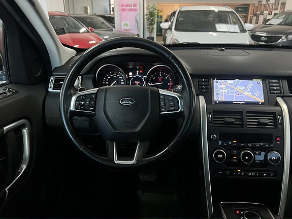 Land Rover Discovery Sport 16 of 27