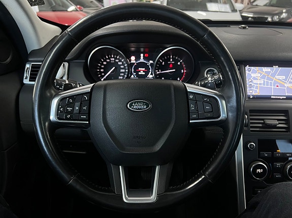 Land Rover Discovery Sport 17 of 27