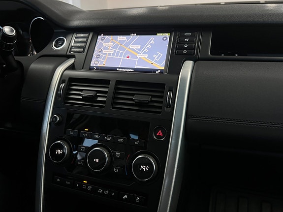Land Rover Discovery Sport 23 of 27