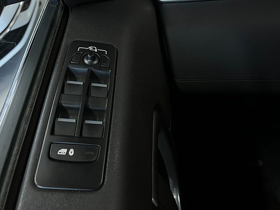 Land Rover Discovery Sport 21 of 27