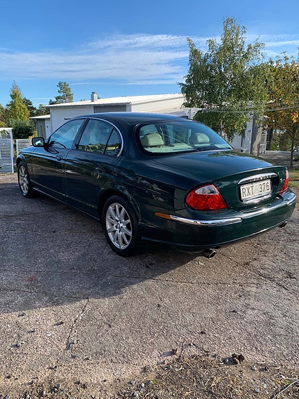 Jaguar S-TYPE 2 of 6