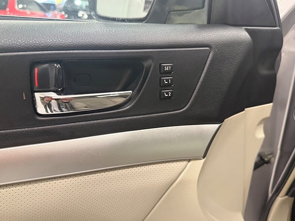 SUBARU OUTBACK 2.5 167 ch 4WD BVA LINEARTRONIC BUSINESS - ATTELAGE - 4x4 - 217650 km