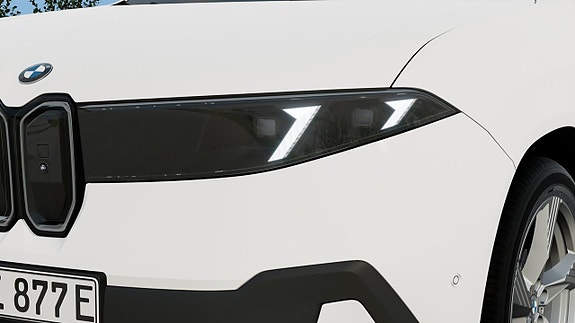 BMW iX3 6 of 13