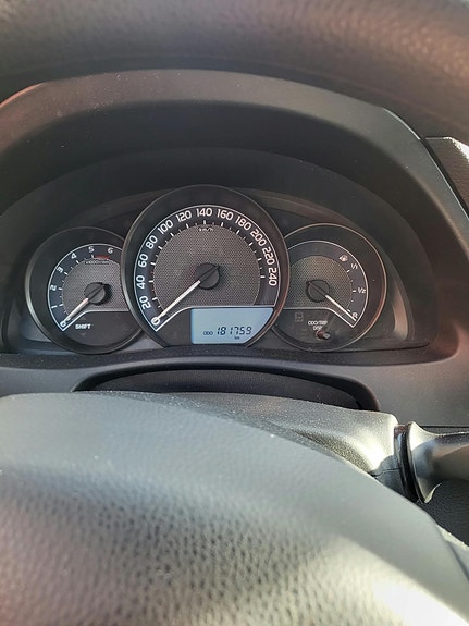 Toyota Auris 7 of 7