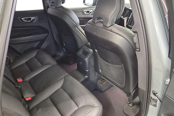 Volvo XC60 18 of 24