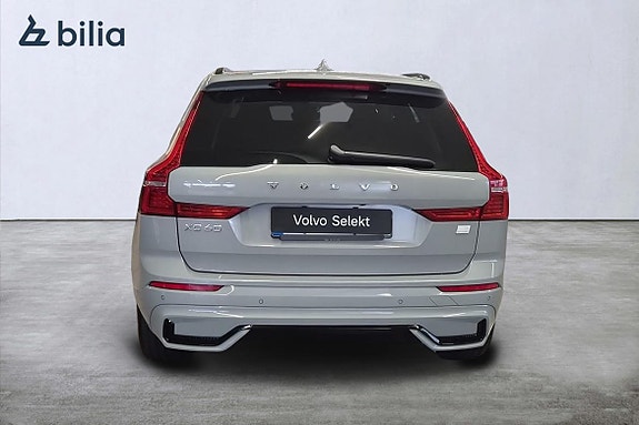 Volvo XC60 9 of 24
