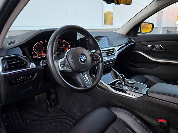 BMW 320d 9 of 24