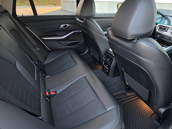BMW 320d 13 of 24