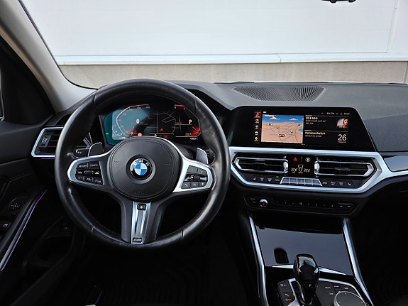 BMW 320d 8 of 24