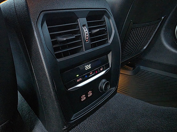 BMW 320d 14 of 24