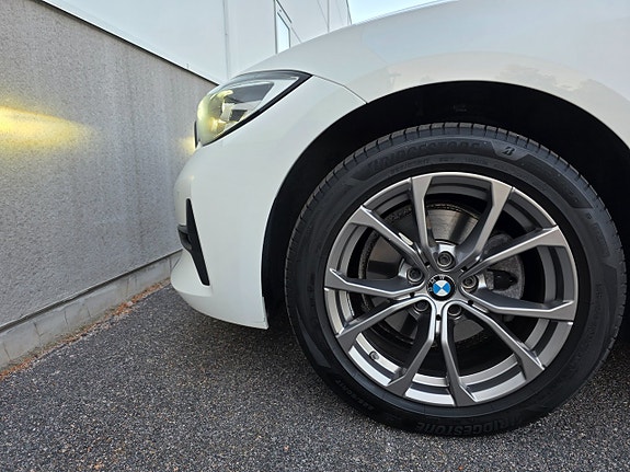 BMW 320d 23 of 24