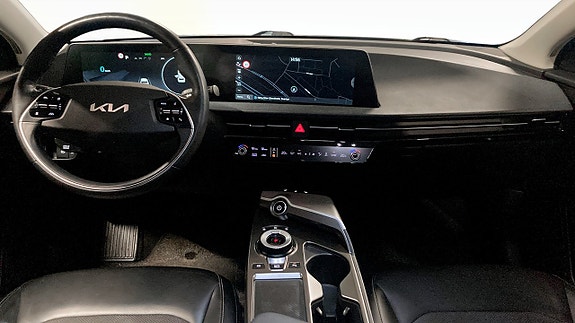 Kia EV6 4 of 12