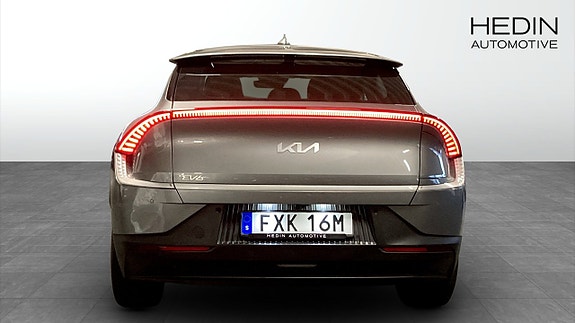 Kia EV6 7 of 12