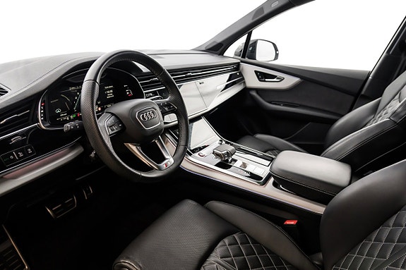 Audi SQ7 11 of 28