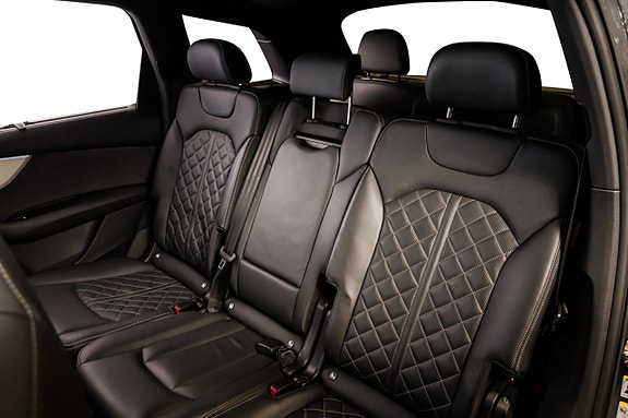Audi SQ7 27 of 28
