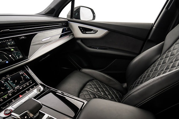 Audi SQ7 18 of 28