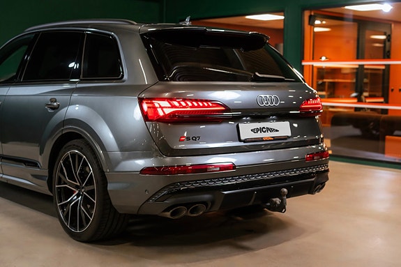 Audi SQ7 4 of 28