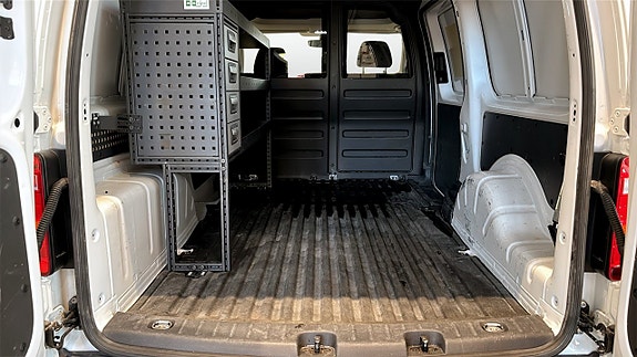 Volkswagen Caddy Maxi 13 of 14