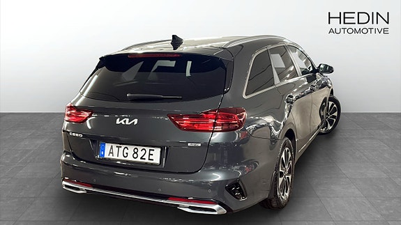 Kia Ceed 2 of 12