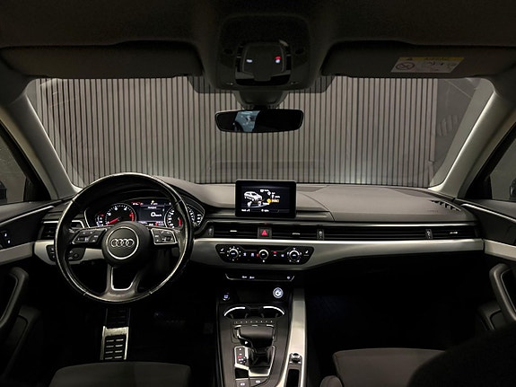 Audi A4 16 of 30