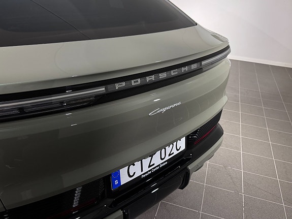 Porsche Cayenne Coupe 6 of 19