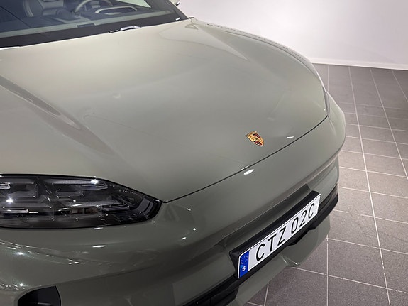 Porsche Cayenne Coupe 5 of 19