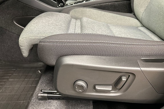 Volvo XC40 26 of 30