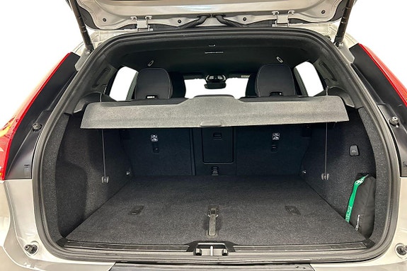 Volvo XC40 13 of 30