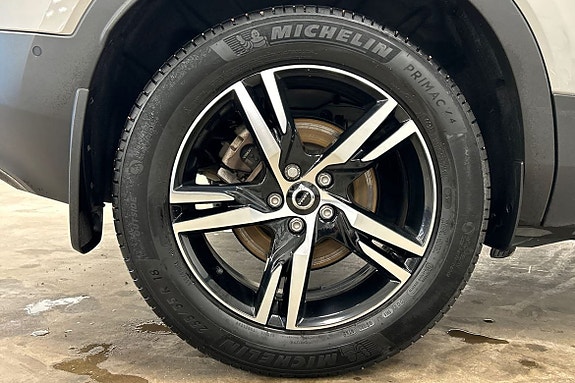 Volvo XC40 18 of 30