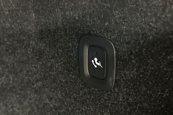 Volvo XC40 23 of 30