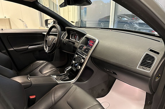 Volvo XC60 7 of 23